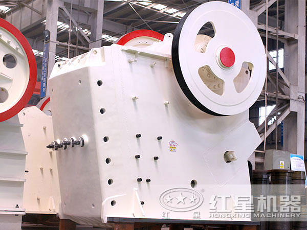 新型環(huán)保顎式破碎機(jī) 新型環(huán)保顎式破碎機(jī)