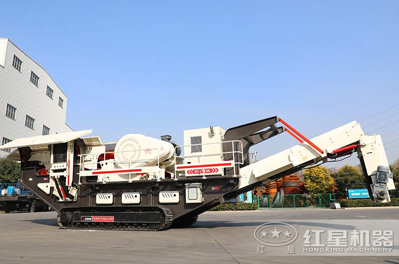 底盤(pán)配置為履帶的移動(dòng)破碎工作站 底盤(pán)配置為履帶的移動(dòng)破碎工作站