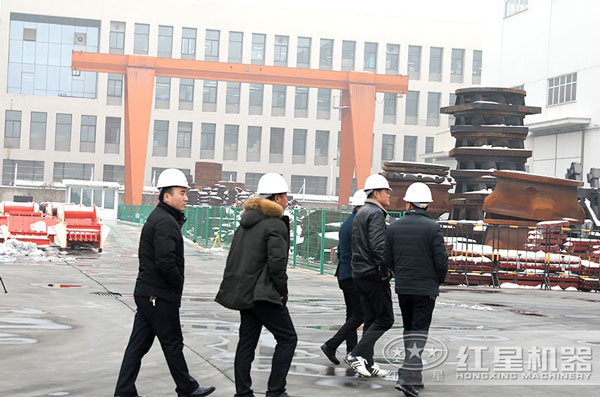 客戶來廠參觀設(shè)備 客戶來廠參觀設(shè)備