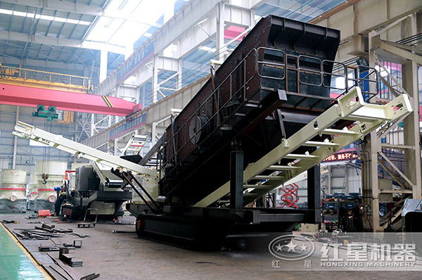 紅星移動(dòng)鄂式磕石機(jī)生產(chǎn)車間 紅星移動(dòng)鄂式磕石機(jī)生產(chǎn)車間