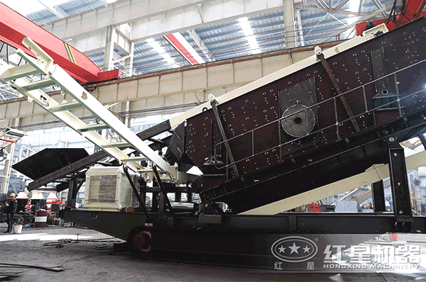 大型流動(dòng)粉碎石子一體機(jī)正在組裝 大型流動(dòng)粉碎石子一體機(jī)正在組裝