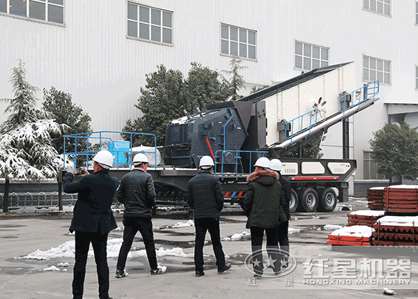 技術(shù)經(jīng)理陪同山西用戶考察設(shè)備 技術(shù)經(jīng)理陪同山西用戶考察設(shè)備