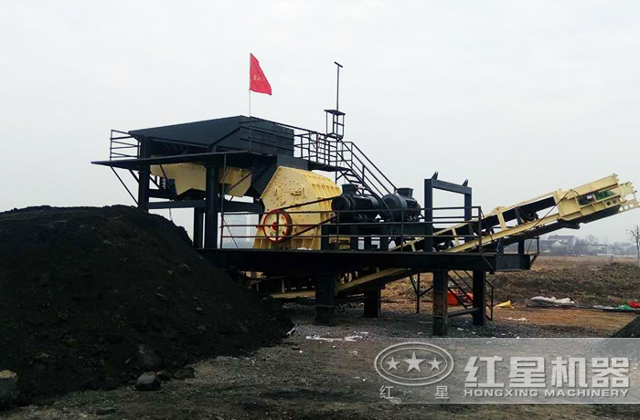 移動錘式碎煤機作業(yè)客戶現(xiàn)場 移動錘式碎煤機作業(yè)客戶現(xiàn)場