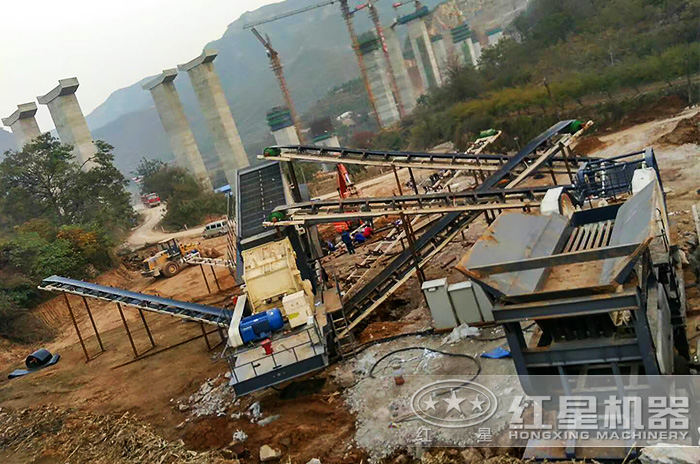 山西運(yùn)城建筑垃圾移動(dòng)破碎處理現(xiàn)場(chǎng) 山西運(yùn)城建筑垃圾移動(dòng)破碎處理現(xiàn)場(chǎng)