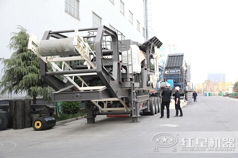 技術(shù)經(jīng)理陪同山東用戶考察移動(dòng)破碎設(shè)備 技術(shù)經(jīng)理陪同山東用戶考察移動(dòng)破碎設(shè)備