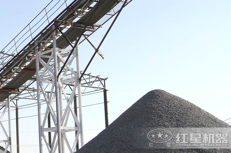 哪里有賣青石移動磕石機，報價大概多少錢（內(nèi)附視頻）