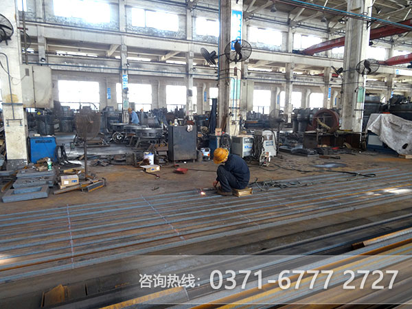 設(shè)備生產(chǎn)車間 設(shè)備生產(chǎn)車間