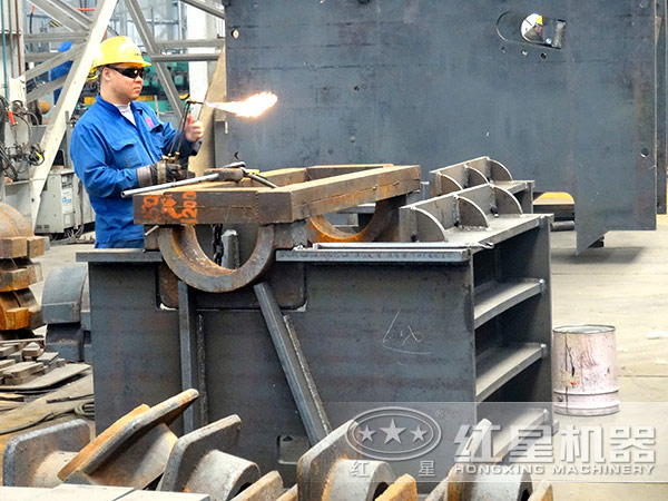 設(shè)備生產(chǎn)車間 設(shè)備生產(chǎn)車間