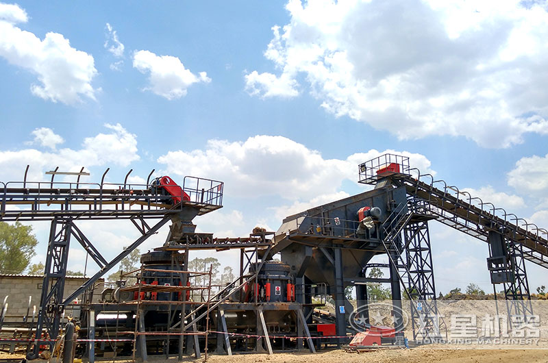 鵝卵石圓錐破作業(yè)客戶現(xiàn)場(chǎng) 鵝卵石圓錐破作業(yè)客戶現(xiàn)場(chǎng)