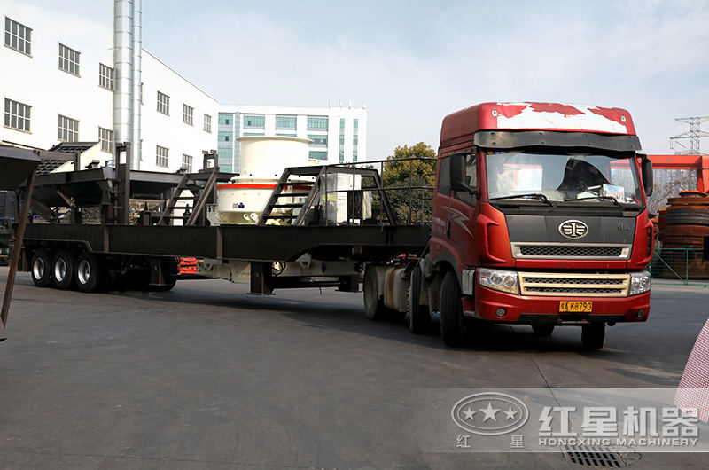 掛上車頭即可行走的移動(dòng)制砂機(jī) 掛上車頭即可行走的移動(dòng)制砂機(jī)