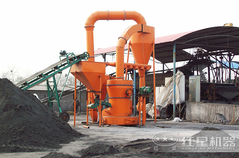 雷蒙磨制粉加工現(xiàn)場 雷蒙磨制粉加工現(xiàn)場