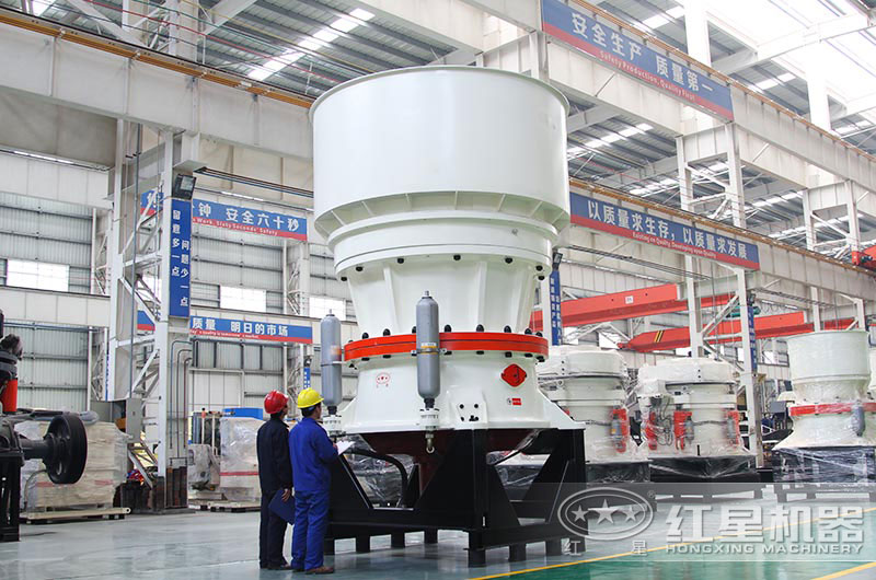 SC560單缸圓錐破碎機生產(chǎn)工人正在確認數(shù)據(jù) SC560單缸圓錐破碎機生產(chǎn)工人正在確認數(shù)據(jù)