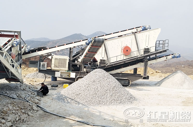 青石加工現(xiàn)場 青石加工現(xiàn)場