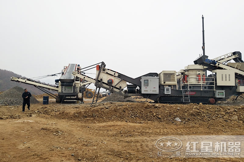 履帶移動破聯(lián)機(jī)作業(yè) 履帶移動破聯(lián)機(jī)作業(yè)