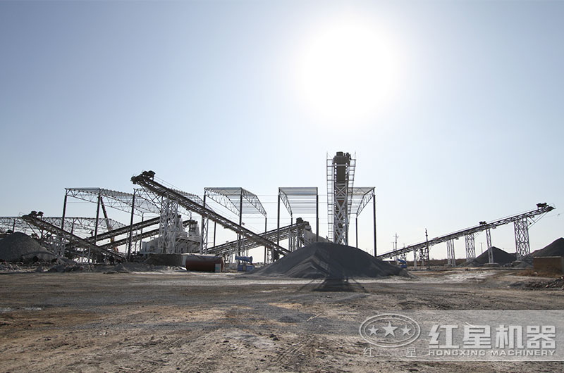 一套機(jī)制砂機(jī)器多少錢(qián)？有沒(méi)有現(xiàn)場(chǎng)工作視頻