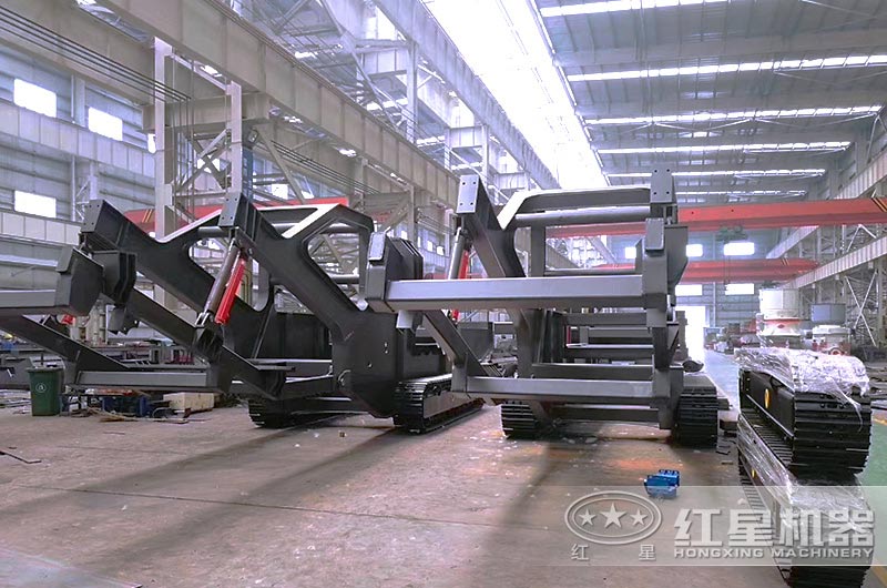 移動破碎機(jī)生產(chǎn)車間 移動破碎機(jī)生產(chǎn)車間