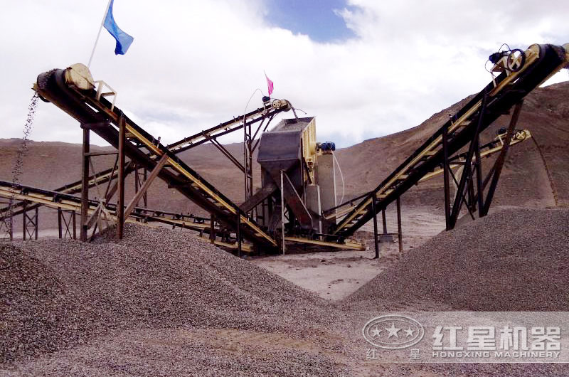 碎石破碎機生產線一天產量是多少？有沒有現(xiàn)場生產視頻？