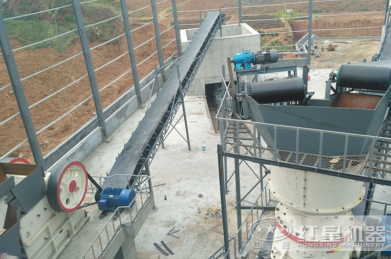 破碎高硬度石礦現場 破碎高硬度石礦現場