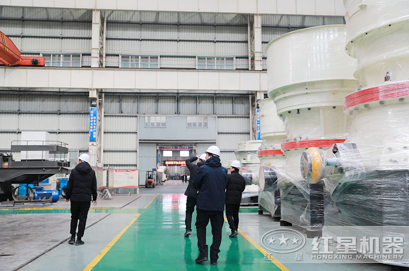 山東濟(jì)南用戶來(lái)廠考察選購(gòu)鐵礦石破碎機(jī) 山東濟(jì)南用戶來(lái)廠考察選購(gòu)鐵礦石破碎機(jī)