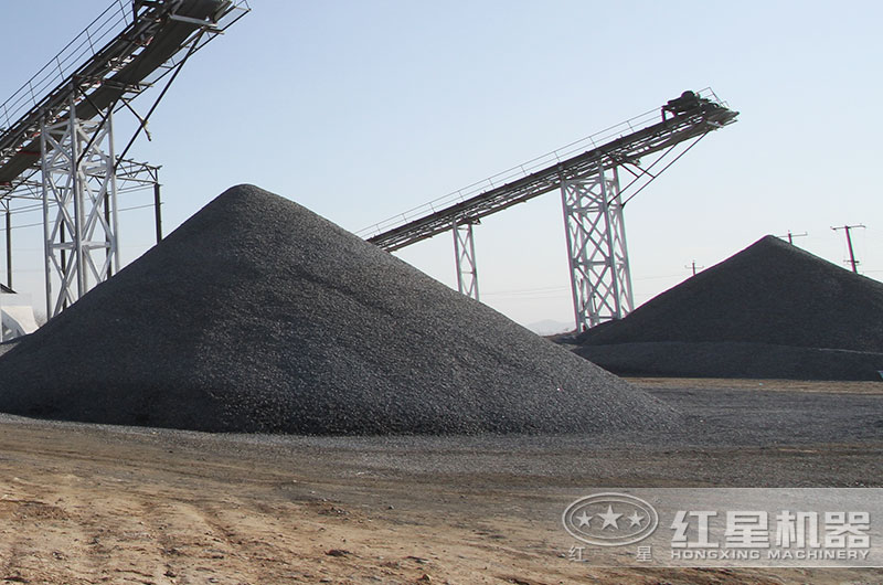 環(huán)保對生產(chǎn)機制砂的設(shè)備有什么要求，有沒有無塵生產(chǎn)現(xiàn)場