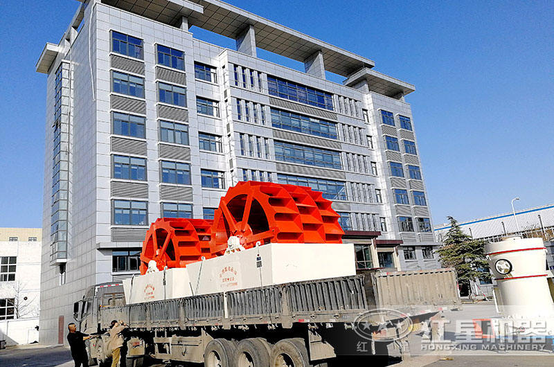 紅星機(jī)器廠家時(shí)產(chǎn)200噸三輪洗沙機(jī)裝車發(fā)貨 紅星機(jī)器廠家時(shí)產(chǎn)200噸三輪洗沙機(jī)裝車發(fā)貨