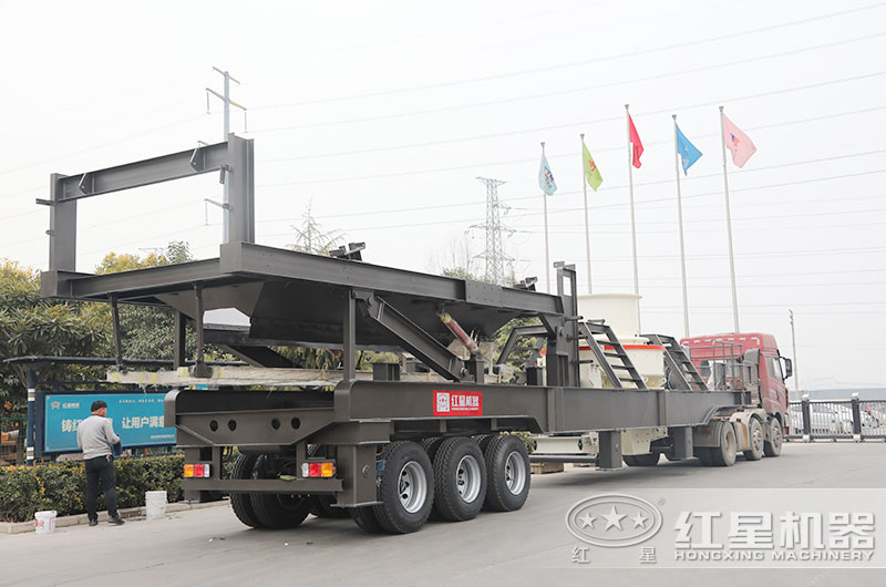 用戶定制的時(shí)產(chǎn)200噸柴油流動(dòng)破沙機(jī)發(fā)貨 用戶定制的時(shí)產(chǎn)200噸柴油流動(dòng)破沙機(jī)發(fā)貨