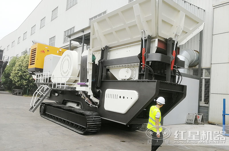 山東的柯先生來廠認真考察石料廠破碎設備 山東的柯先生來廠認真考察石料廠破碎設備