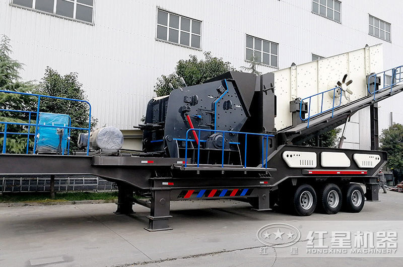 時產(chǎn)一二百噸的輪胎移動反擊碎石機 時產(chǎn)一二百噸的輪胎移動反擊碎石機