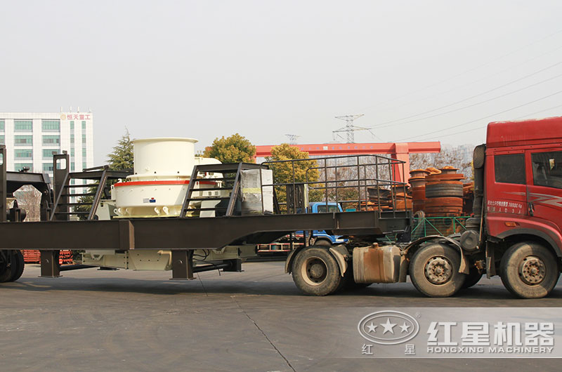 沖擊式流動(dòng)碎石機(jī)發(fā)貨現(xiàn)場 沖擊式流動(dòng)碎石機(jī)發(fā)貨現(xiàn)場