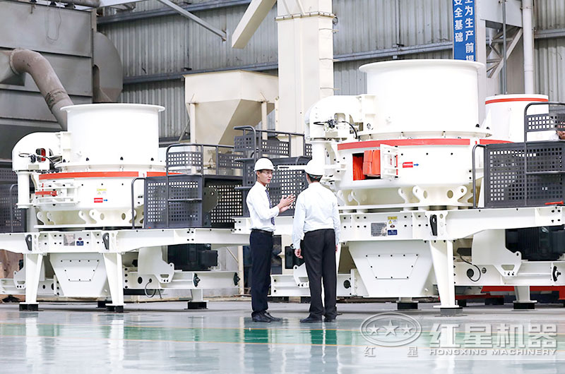 技術(shù)經(jīng)理在詳細(xì)的介紹每種設(shè)備的性能及報(bào)價(jià) 技術(shù)經(jīng)理在詳細(xì)的介紹每種設(shè)備的性能及報(bào)價(jià)