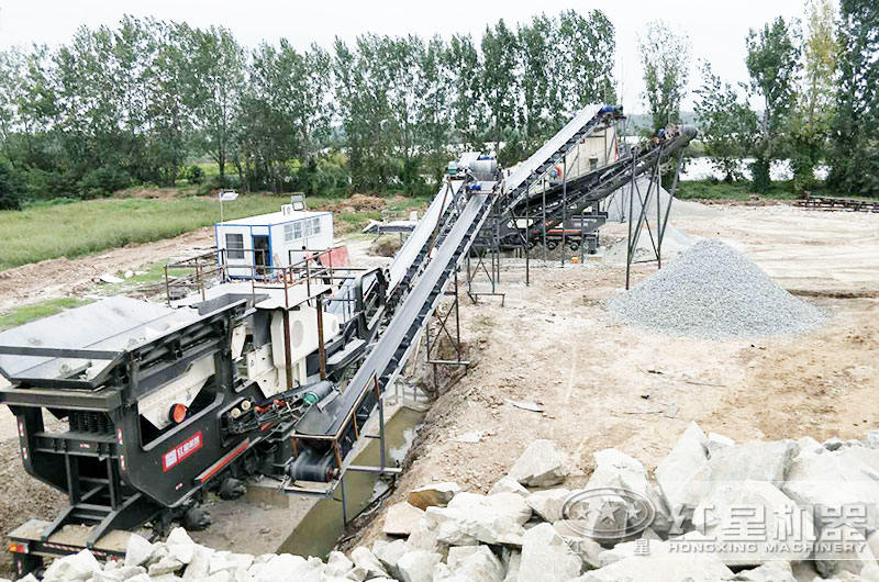 山東日產(chǎn)2000噸以上青石子廠生產(chǎn)現(xiàn)場 山東日產(chǎn)2000噸以上青石子廠生產(chǎn)現(xiàn)場