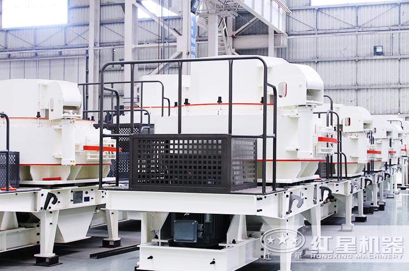 制砂生產(chǎn)線中制砂機生產(chǎn)車間 制砂生產(chǎn)線中制砂機生產(chǎn)車間