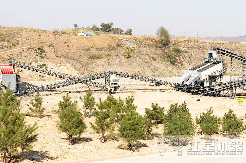 五十萬(wàn)之內(nèi)的小型石頭制沙機(jī)都有哪種，產(chǎn)量多大？