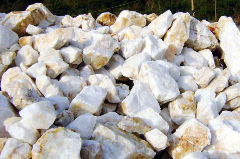 便宜且易獲得的石英原料 便宜且易獲得的石英原料