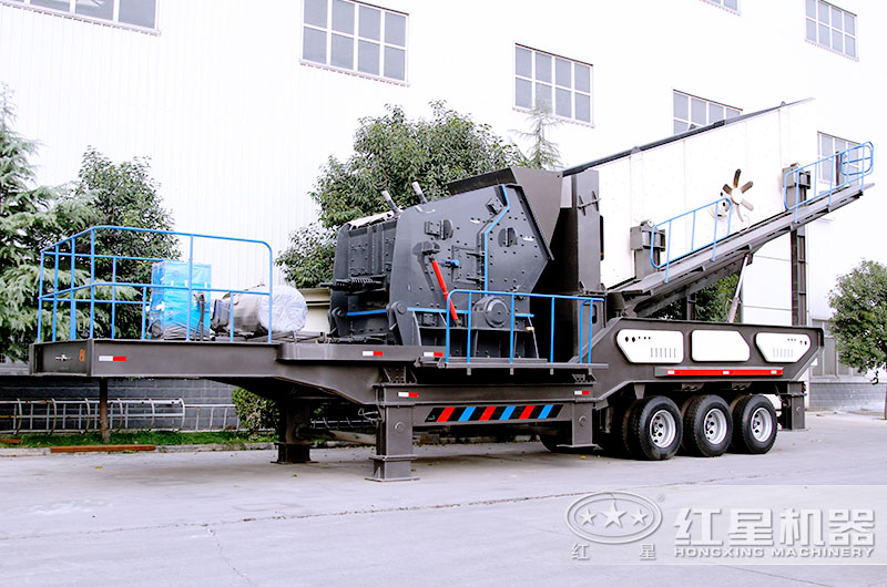 移動(dòng)反擊式碎石機(jī) 移動(dòng)反擊式碎石機(jī)