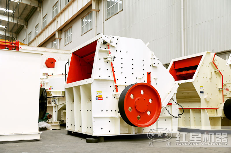 出料粒形好的反擊式碎石機(jī) 出料粒形好的反擊式碎石機(jī)