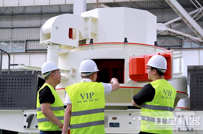 陜西咸陽用戶來廠考察選購石頭磨沙機設(shè)備 陜西咸陽用戶來廠考察選購石頭磨沙機設(shè)備