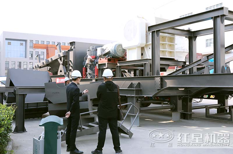 寧夏銀川用戶來廠考察選購碎石機(jī) 寧夏銀川用戶來廠考察選購碎石機(jī)