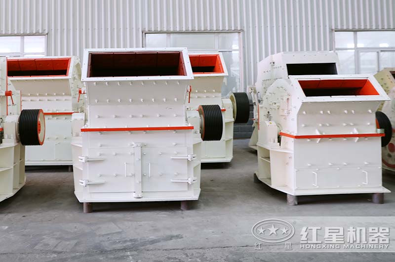 不同價(jià)位的多種型號(hào)高產(chǎn)細(xì)碎機(jī)生產(chǎn)車間 不同價(jià)位的多種型號(hào)高產(chǎn)細(xì)碎機(jī)生產(chǎn)車間