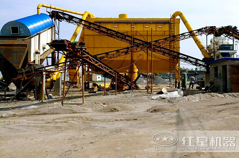 環(huán)保型機(jī)制砂生產(chǎn)線(xiàn)如何配置，一天能生產(chǎn)多少?lài)嵓?xì)沙？