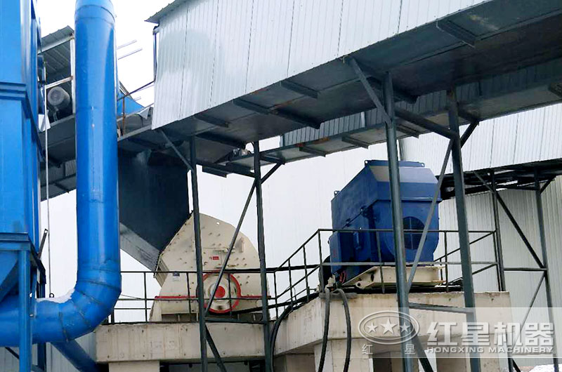 一次成型錘式破碎機制砂生產(chǎn)現(xiàn)場 一次成型錘式破碎機制砂生產(chǎn)現(xiàn)場