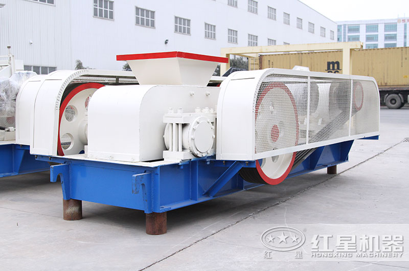 高產(chǎn)環(huán)保對(duì)輥石頭破碎機(jī) 高產(chǎn)環(huán)保對(duì)輥石頭破碎機(jī)