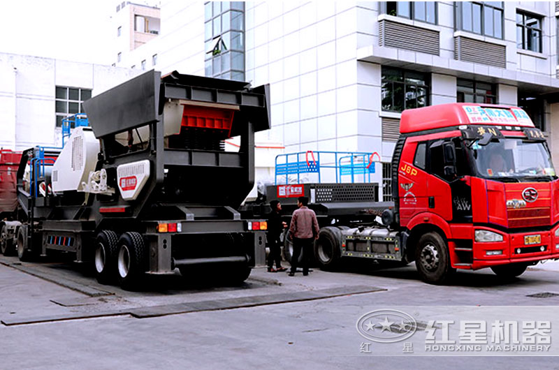 移動砂石機器成套價格多少錢，求有資歷正規(guī)礦山設(shè)備廠家推薦