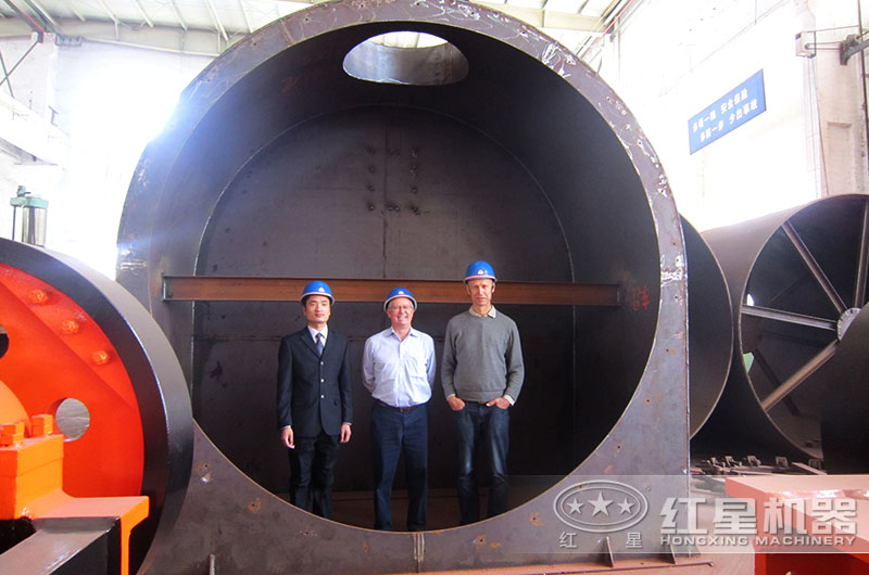 國外客戶來廠考察烘干機設(shè)備 國外客戶來廠考察烘干機設(shè)備