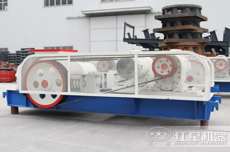 輥式制砂機(jī) 輥式制砂機(jī)