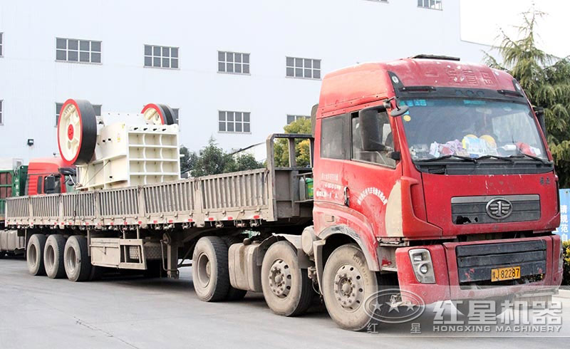 人工破碎混凝土用什么機(jī)器？選擇顎破機(jī)，大產(chǎn)量，運(yùn)行可靠