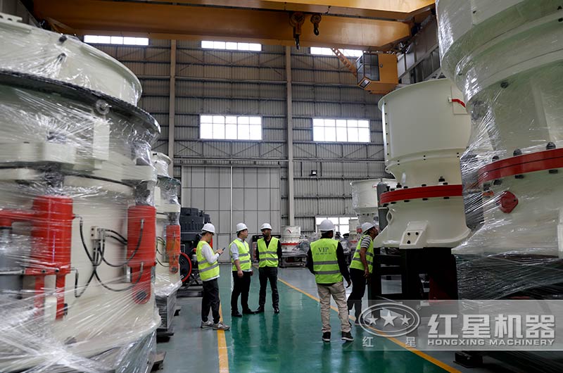 時(shí)產(chǎn)1000噸破碎機(jī)生產(chǎn)線的設(shè)備布置圖，附現(xiàn)場(chǎng)生產(chǎn)視頻