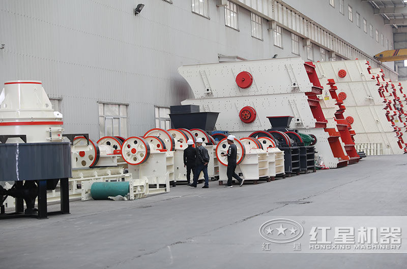 客戶來廠考察PE150*250顎式破碎機(jī) 客戶來廠考察PE150*250顎式破碎機(jī)