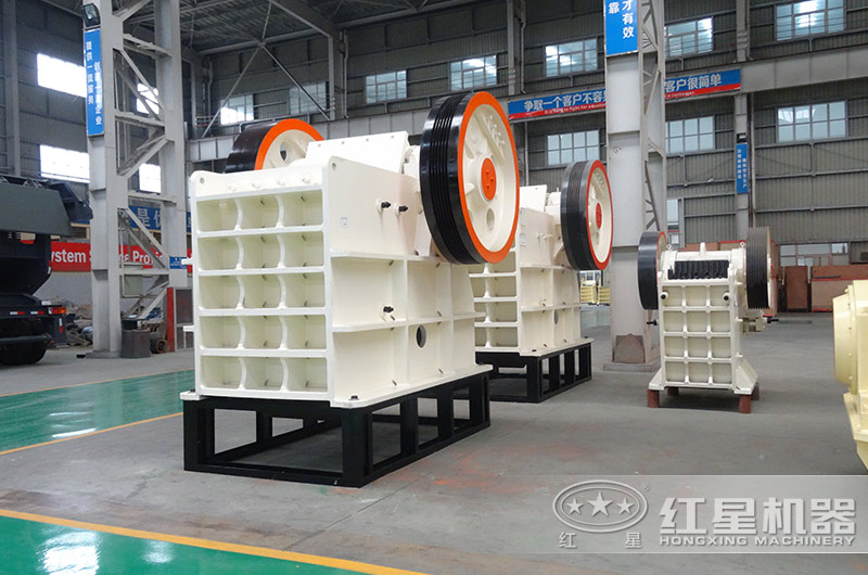 顎式破碎設(shè)備實(shí)物圖 顎式破碎設(shè)備實(shí)物圖