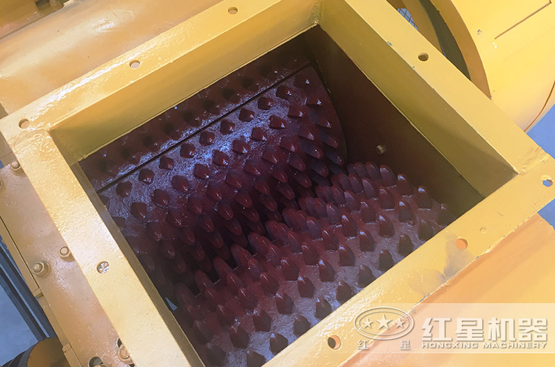 對(duì)輥破內(nèi)部細(xì)節(jié) 對(duì)輥破內(nèi)部細(xì)節(jié)